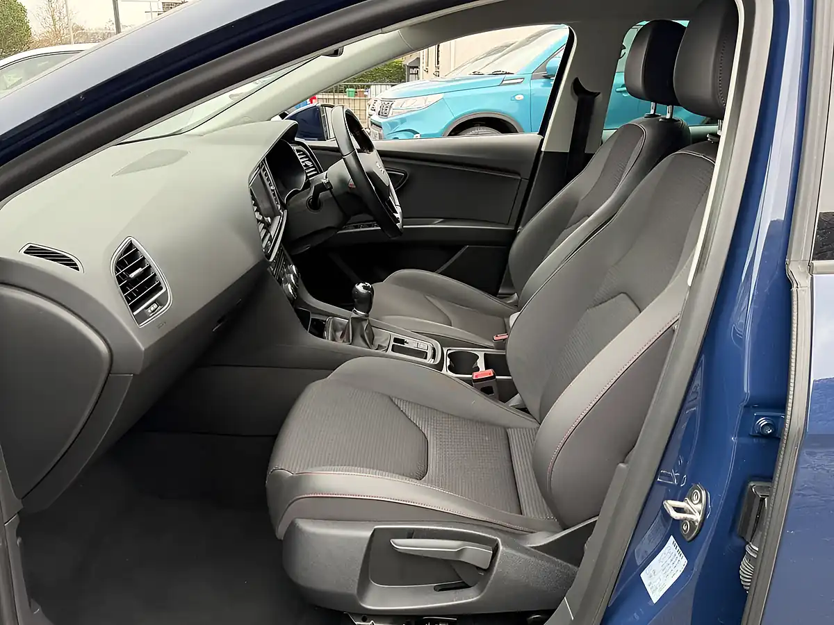 Used 2018 SEAT Leon Fr Blue - Interior and Exterior details 16