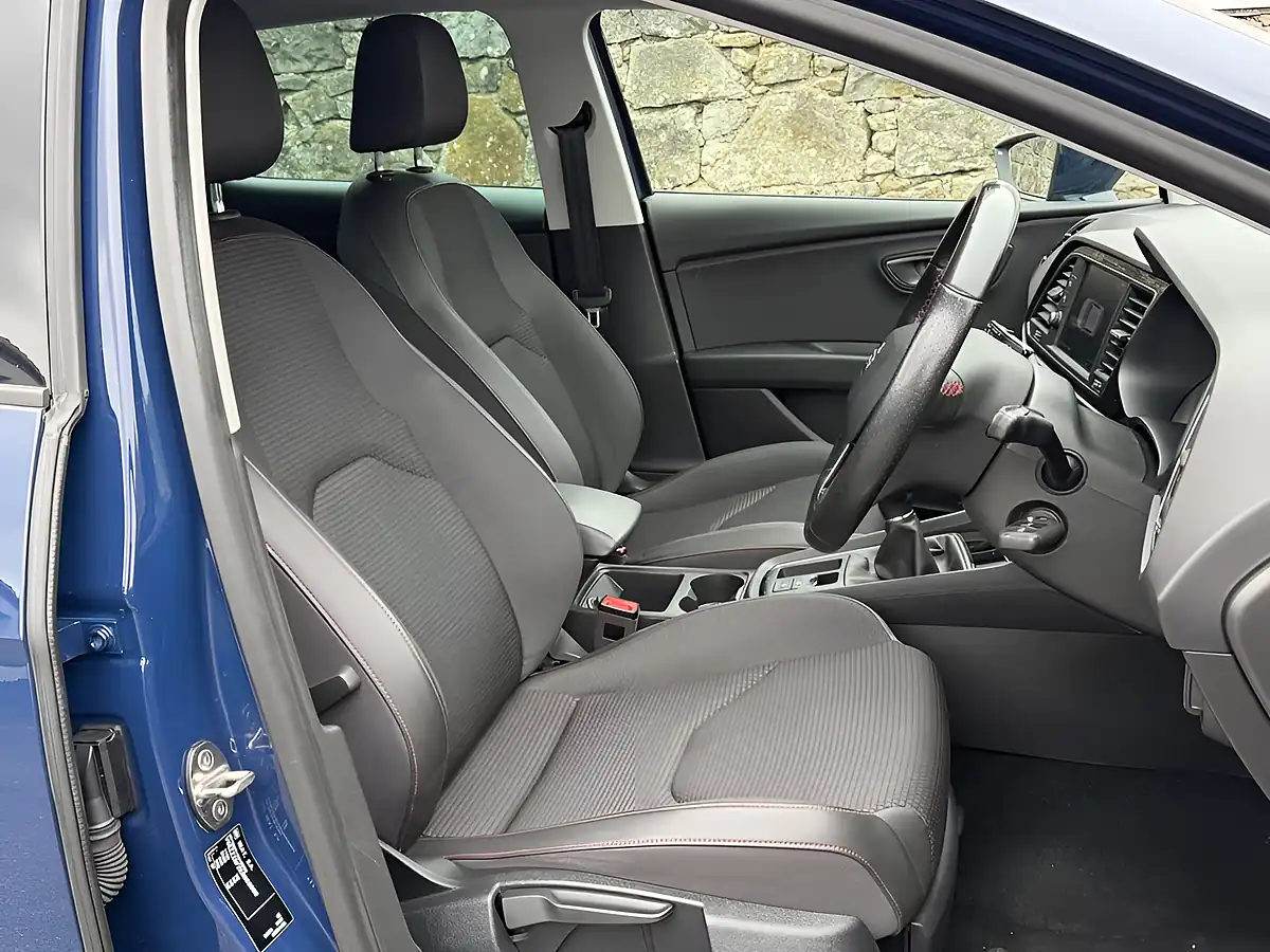 Used 2018 SEAT Leon Fr Blue - Interior and Exterior details 5