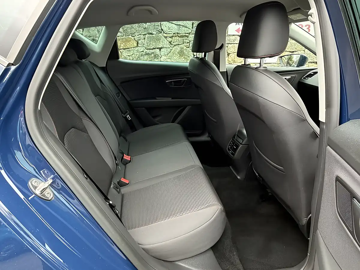 Used 2018 SEAT Leon Fr Blue - Interior and Exterior details 7