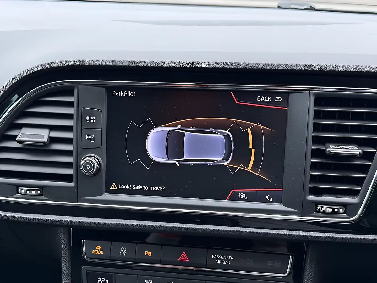 Used 2018 SEAT Leon Fr Blue - Interior and Exterior details 9