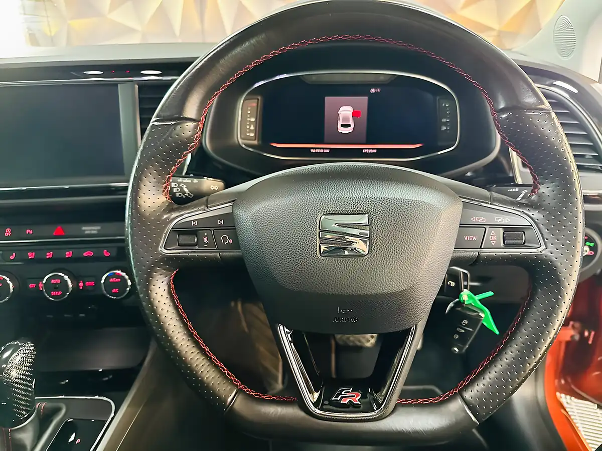 Used 2018 SEAT Leon Fr Sport Orange - Interior and Exterior details 16