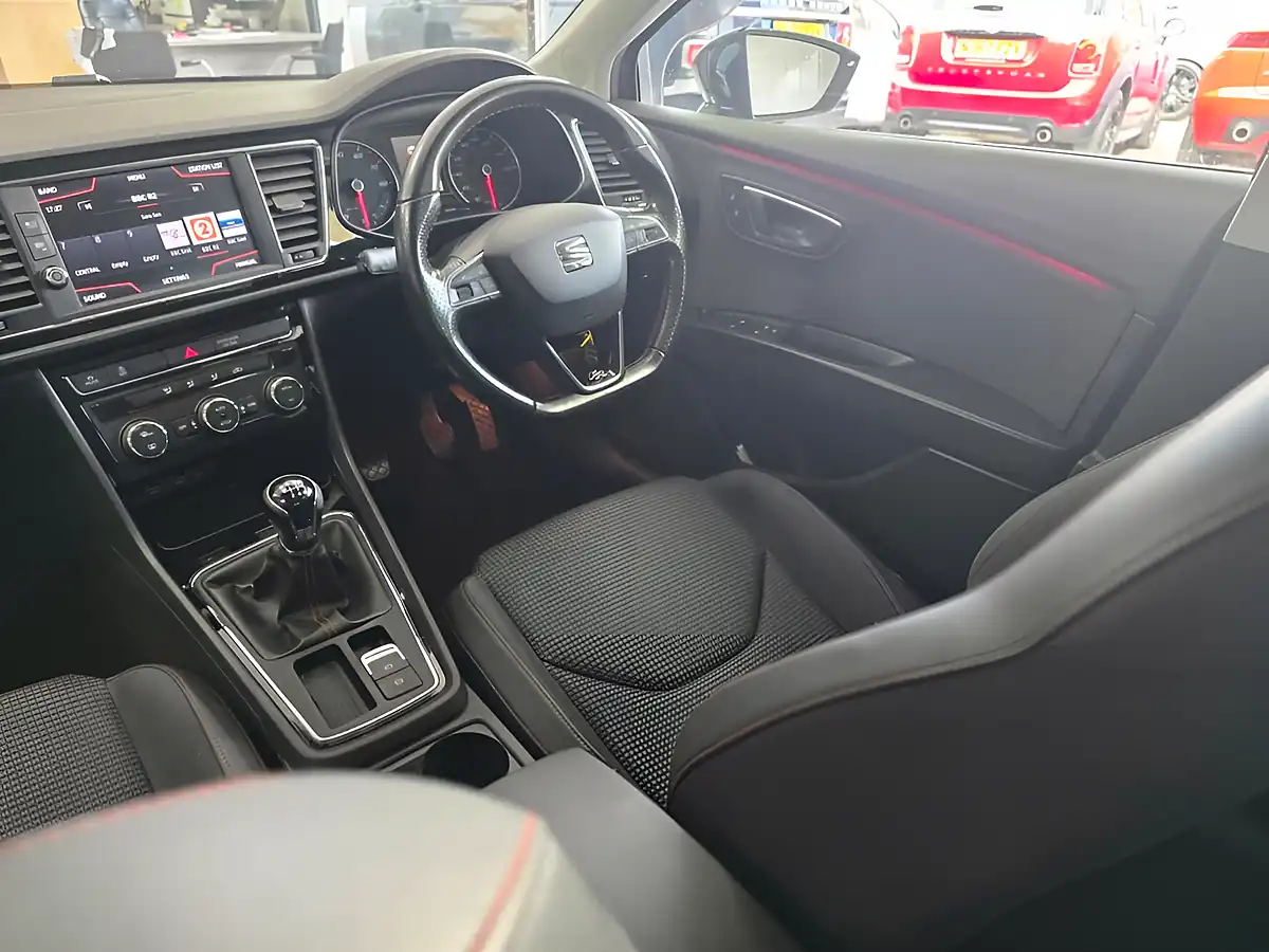 Used 2018 SEAT Leon Fr Technology Black - Interior and Exterior details 10