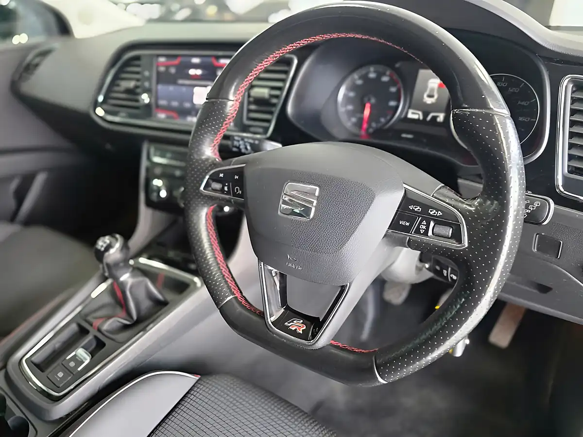 Used 2018 SEAT Leon Fr Technology Black - Interior and Exterior details 7