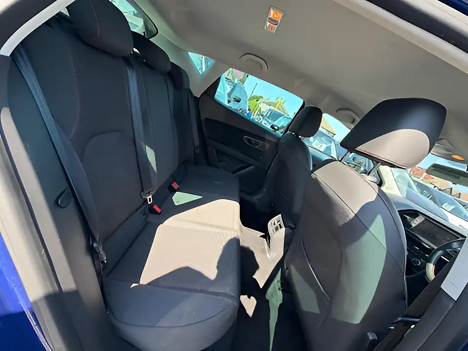 Used 2018 SEAT Leon Fr Technology Blue - Interior and Exterior details 10