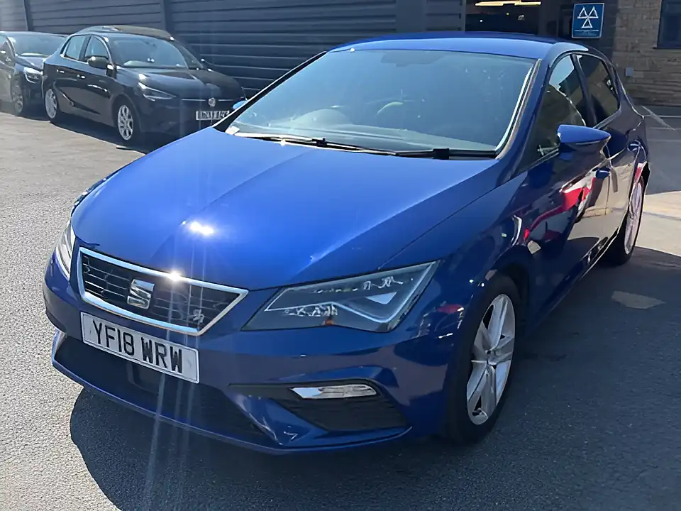 Used 2018 SEAT Leon Fr Technology Blue - Interior and Exterior details 3