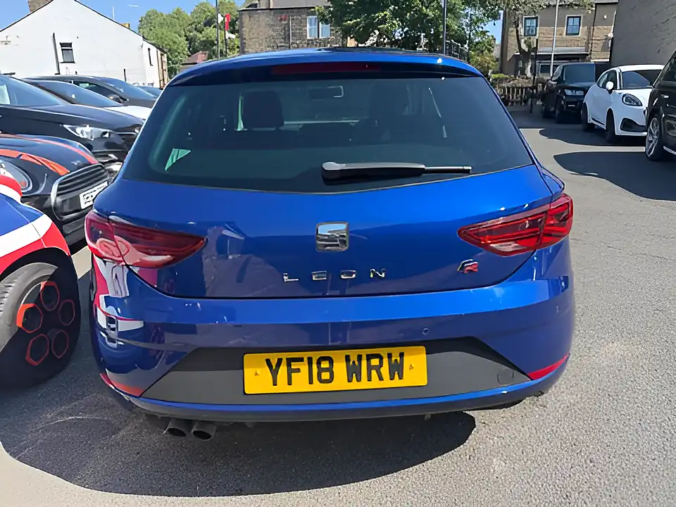 Used 2018 SEAT Leon Fr Technology Blue - Interior and Exterior details 5
