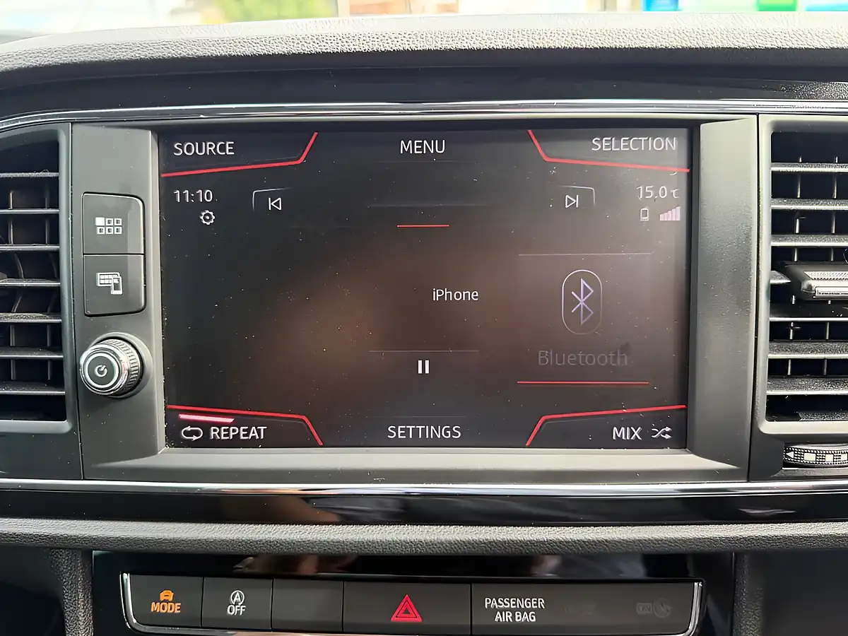 Used 2018 SEAT Leon Fr Technology Blue - Interior and Exterior details 10