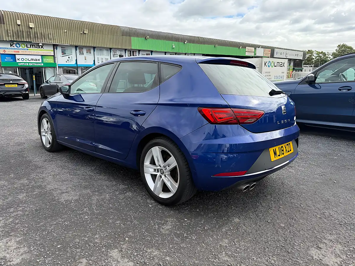 Used 2018 SEAT Leon Fr Technology Blue - Interior and Exterior details 19