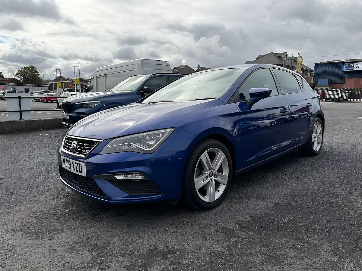 Used 2018 SEAT Leon Fr Technology Blue - Interior and Exterior details 20
