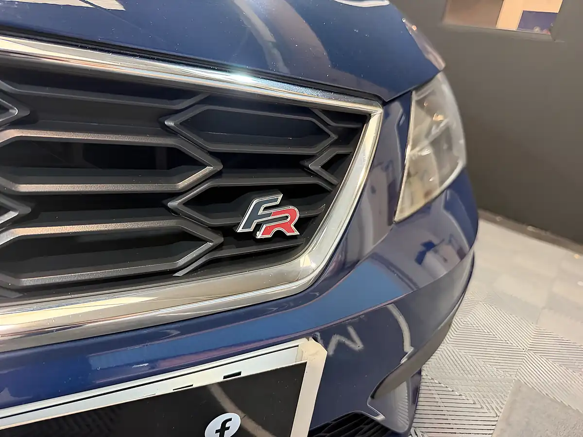 Used 2018 SEAT Leon Fr Technology Blue - Interior and Exterior details 11