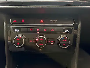 Used 2018 SEAT Leon Fr Technology Blue - Interior and Exterior details 19