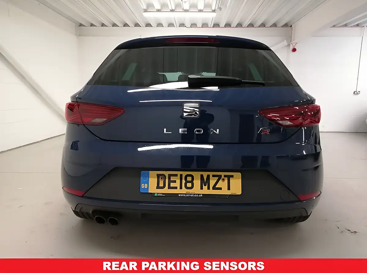 Used 2018 SEAT Leon Fr Technology Blue - Interior and Exterior details 5