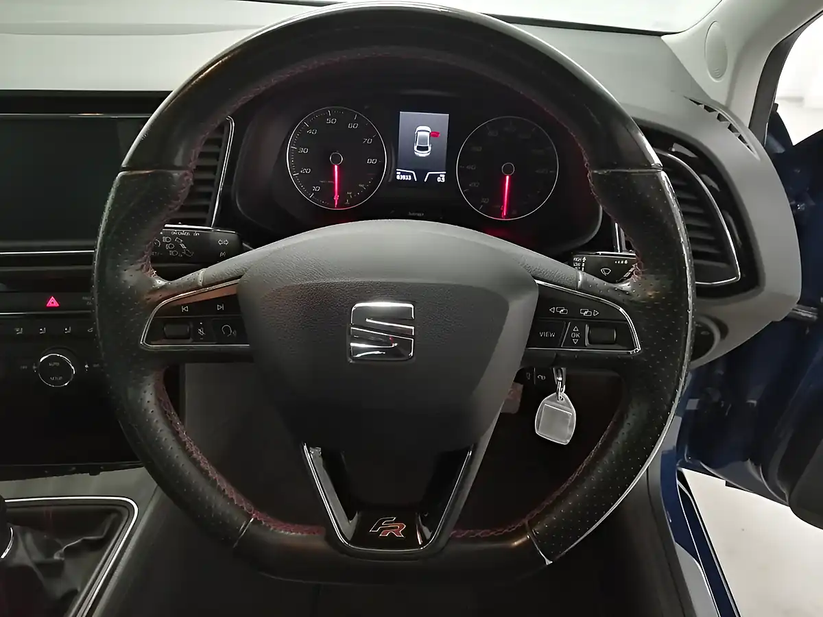 Used 2018 SEAT Leon Fr Technology Blue - Interior and Exterior details 7