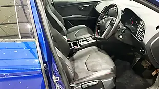 Used 2018 SEAT Leon Fr Technology Blue - Interior and Exterior details 8