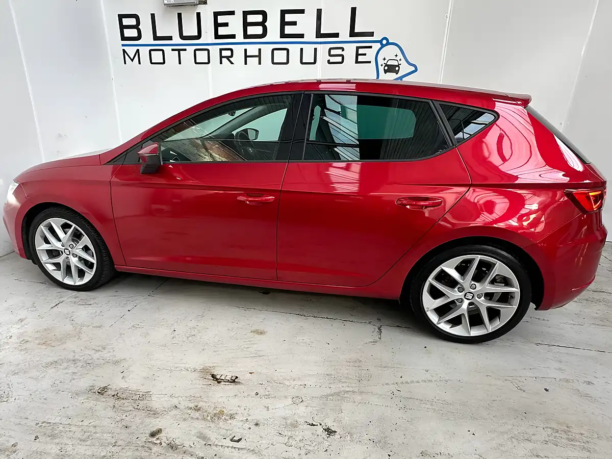 Used 2018 SEAT Leon Fr Technology Desire Red - Interior and Exterior details 7