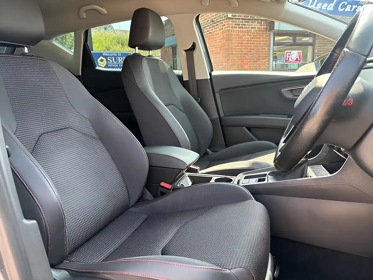Used 2018 SEAT Leon Fr Technology Grey - Interior and Exterior details 11