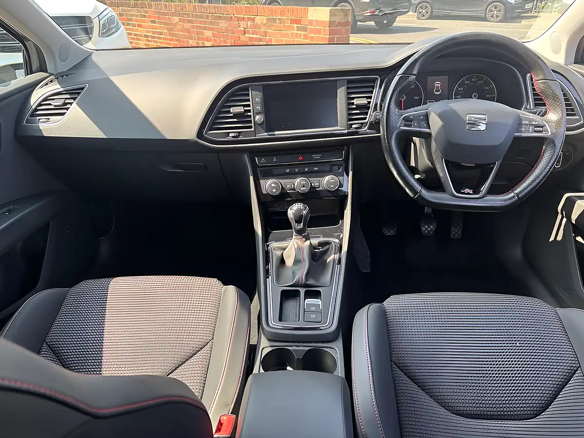 Used 2018 SEAT Leon Fr Technology Grey - Interior and Exterior details 12