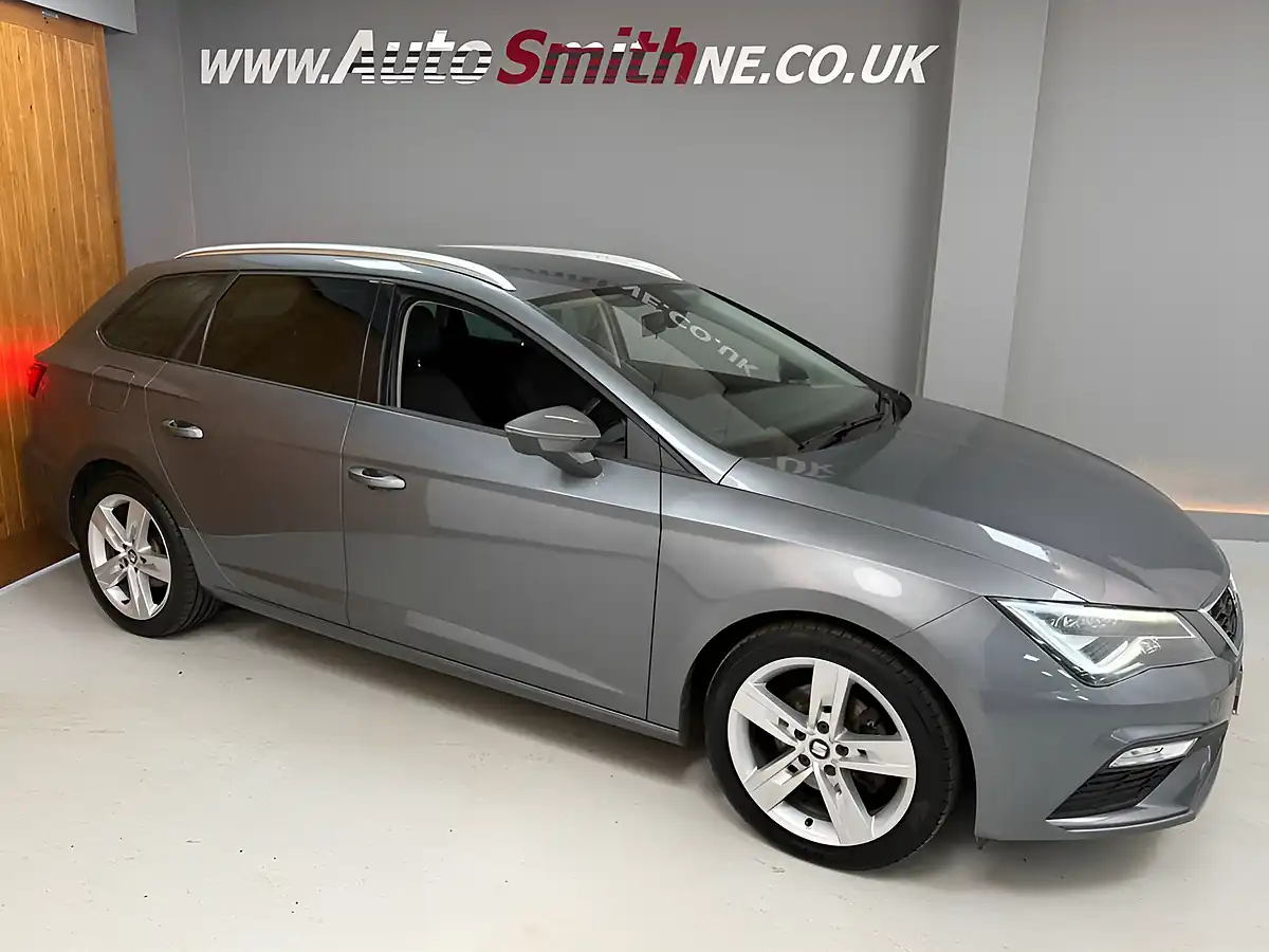 Used 2018 SEAT Leon Fr Technology Grey - Interior and Exterior details 11