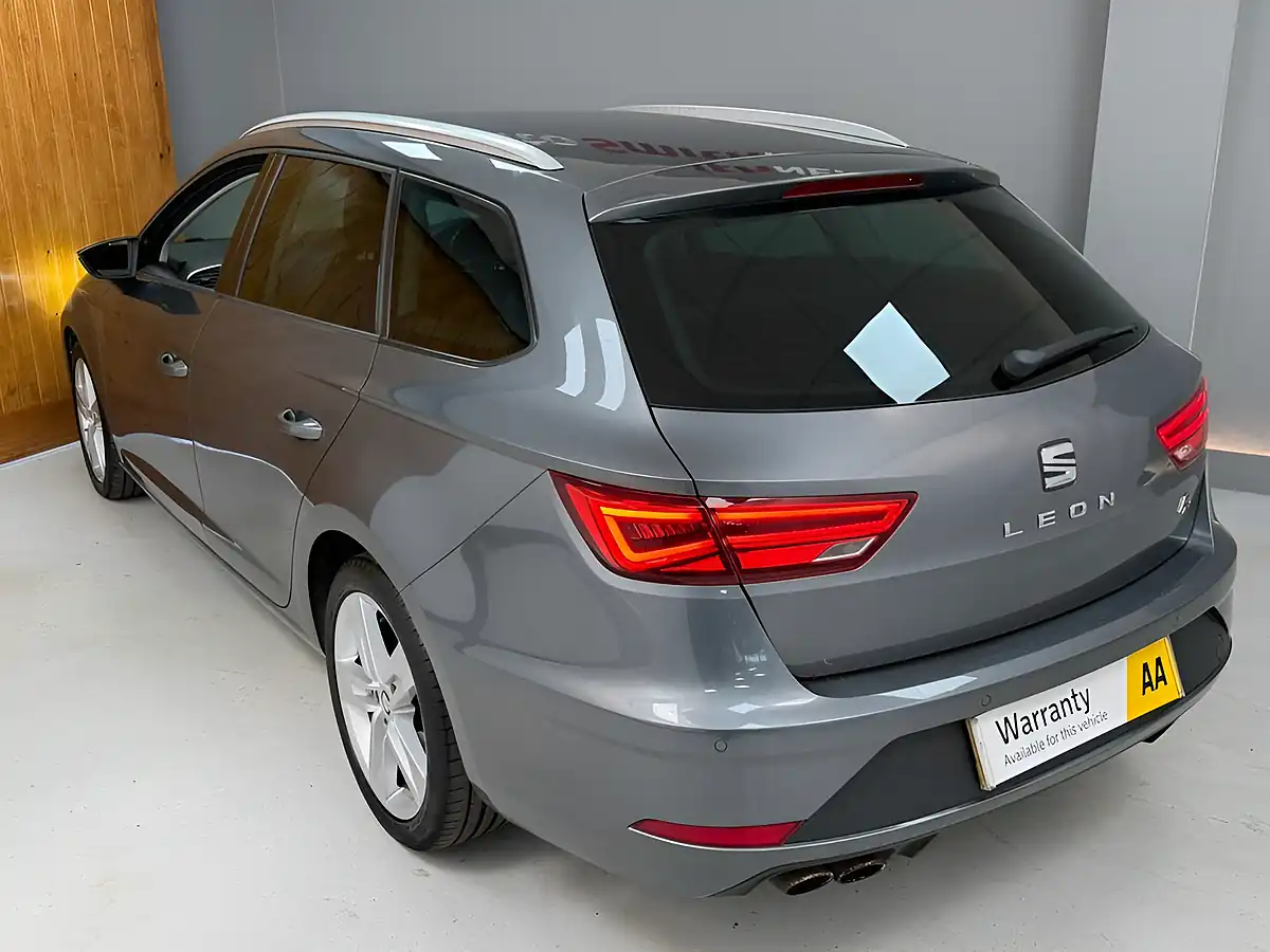Used 2018 SEAT Leon Fr Technology Grey - Interior and Exterior details 17