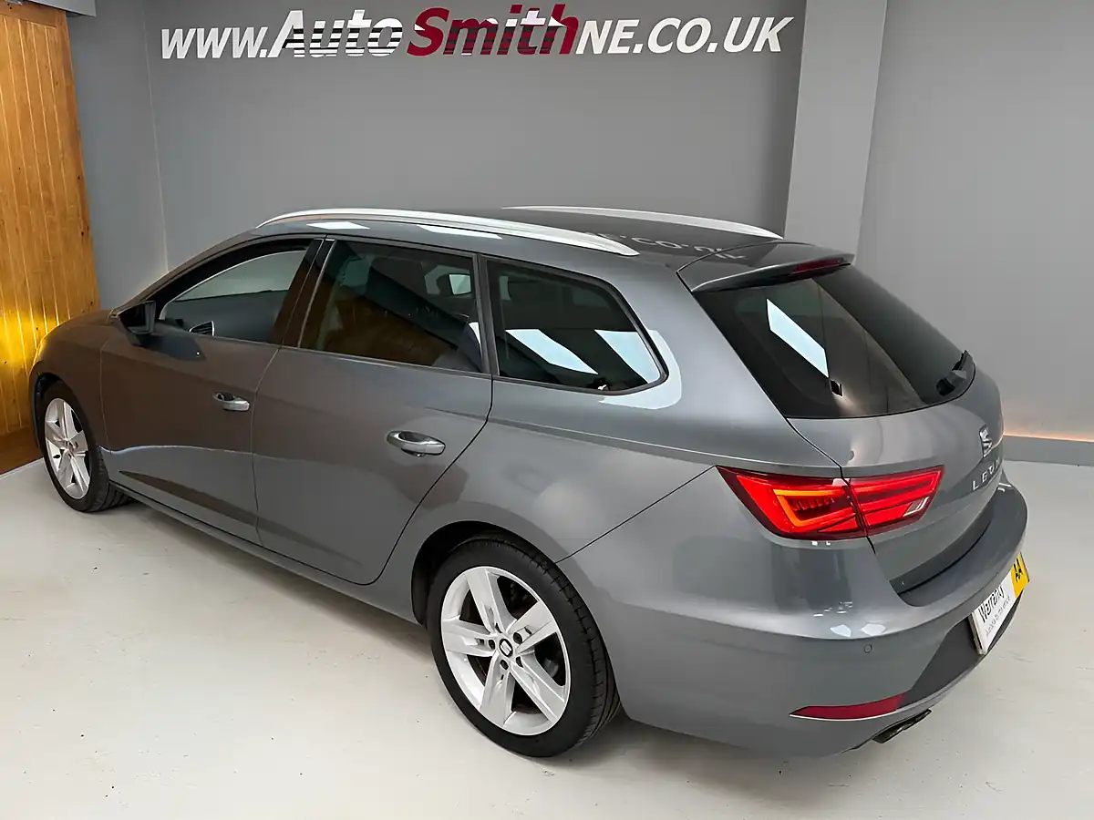 Used 2018 SEAT Leon Fr Technology Grey - Interior and Exterior details 18