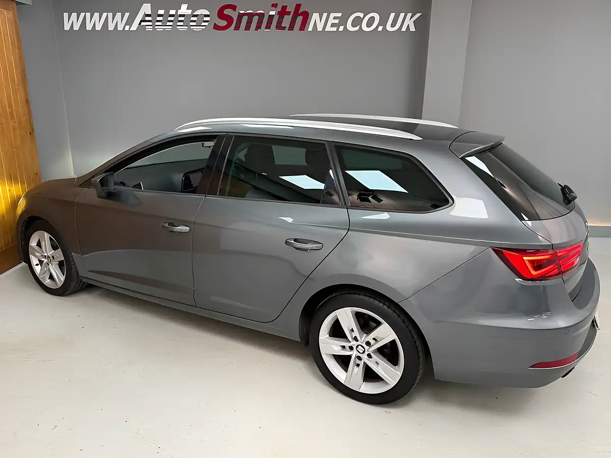 Used 2018 SEAT Leon Fr Technology Grey - Interior and Exterior details 19