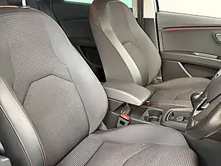 Used 2018 SEAT Leon Fr Technology Grey - Interior and Exterior details 4