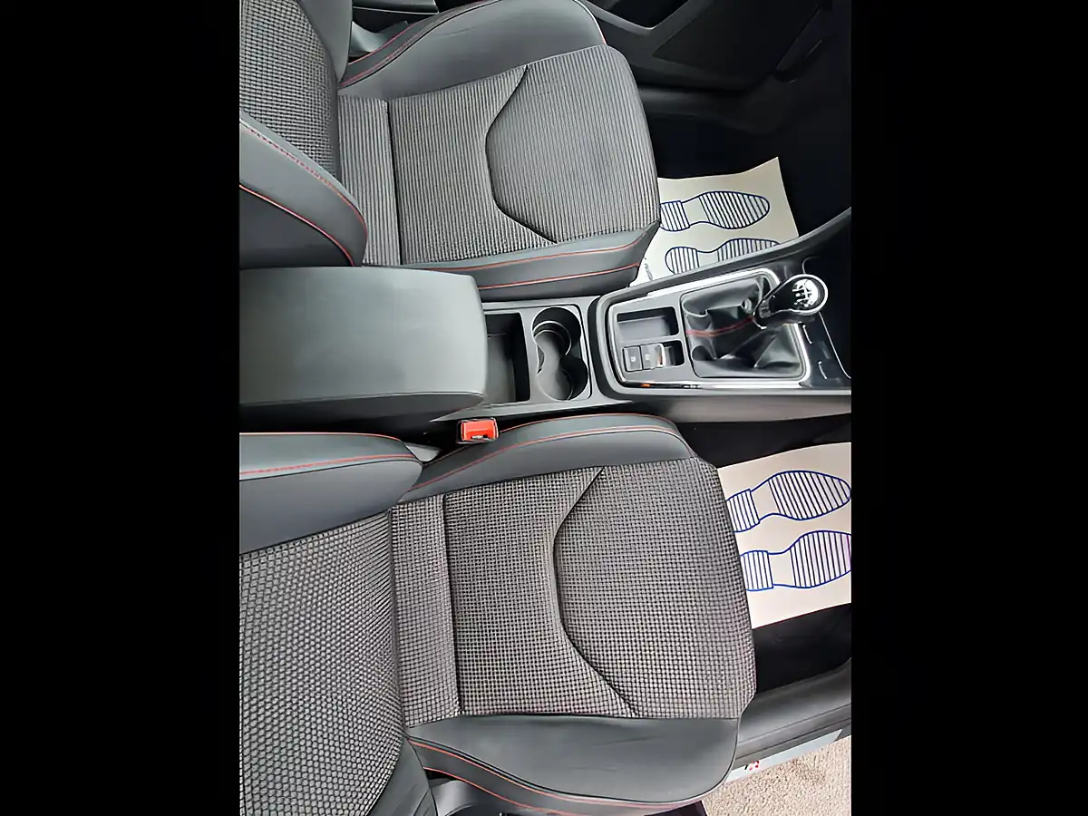 Used 2018 SEAT Leon Fr Technology Grey - Interior and Exterior details 14