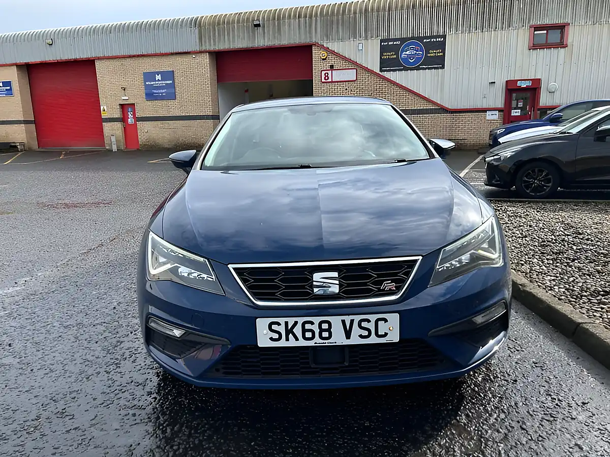 Used 2018 SEAT Leon Fr Technology Mediterranean Blue - Interior and Exterior details 4