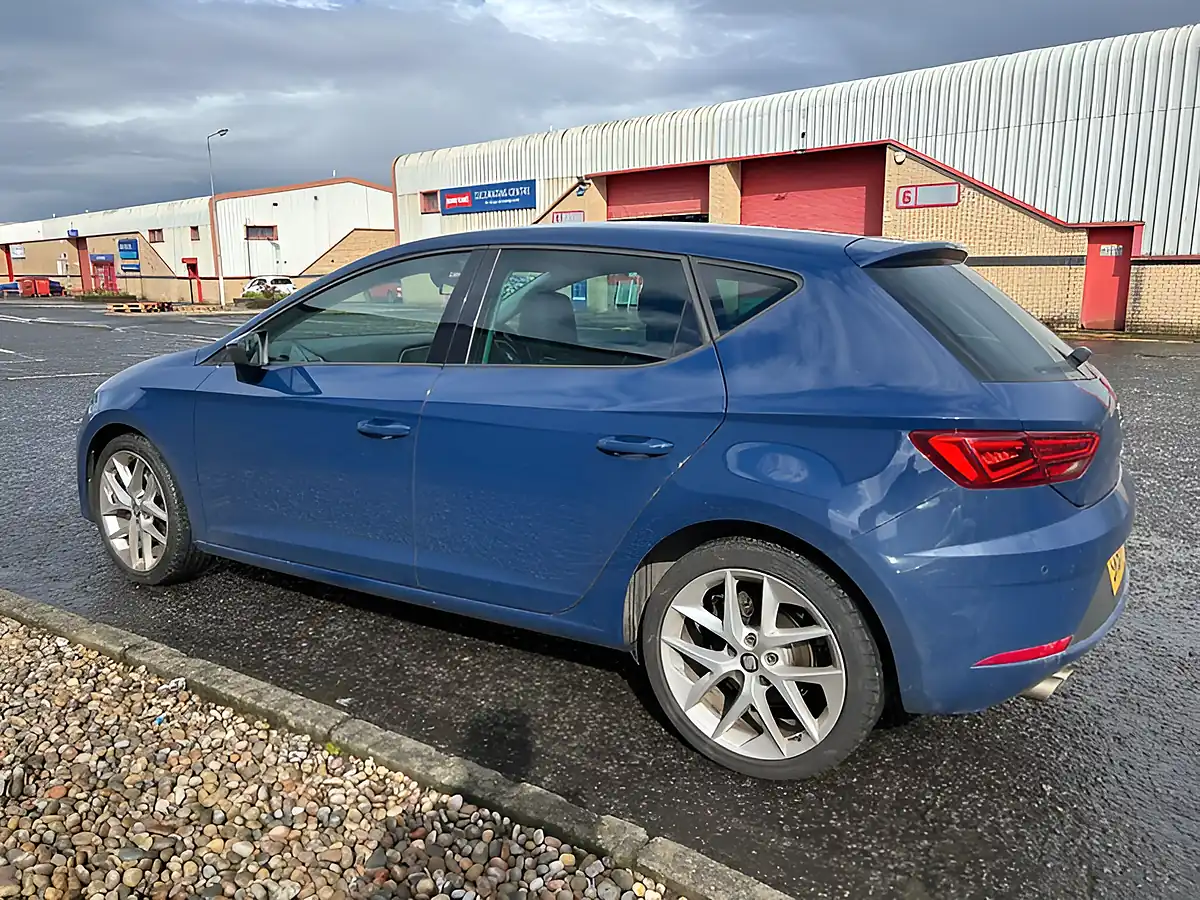 Used 2018 SEAT Leon Fr Technology Mediterranean Blue - Interior and Exterior details 6