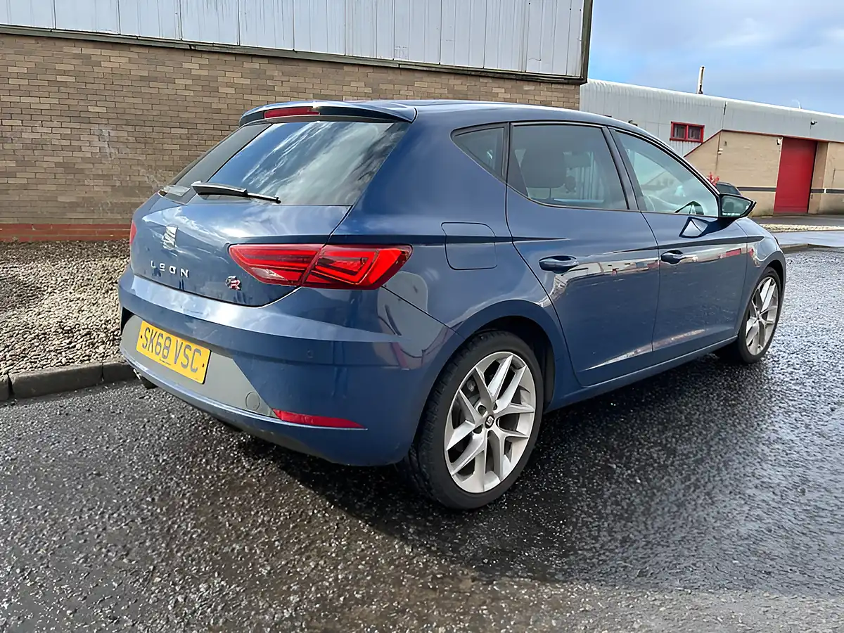 Used 2018 SEAT Leon Fr Technology Mediterranean Blue - Interior and Exterior details 7