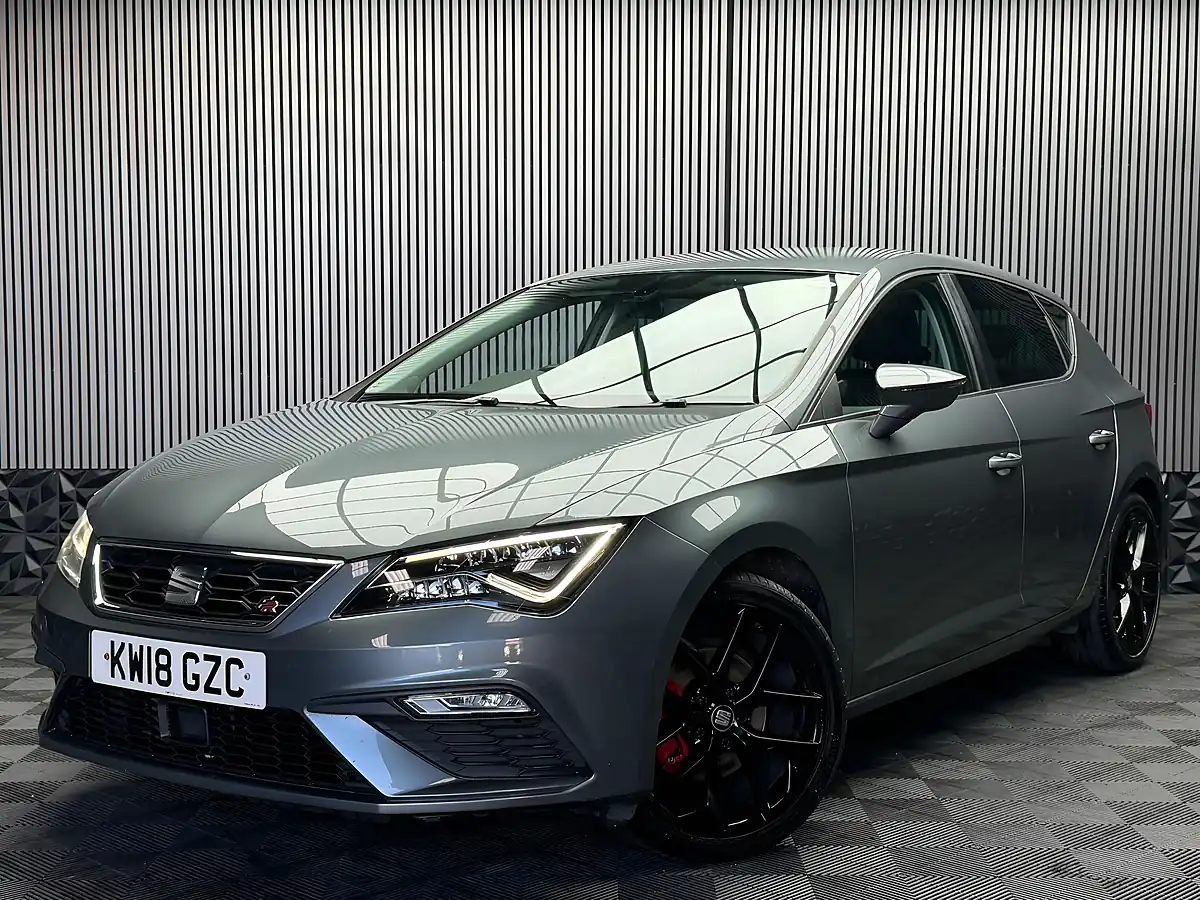 Used 2018 SEAT Leon Fr Technology Monsoon Grey - Interior and Exterior details 3