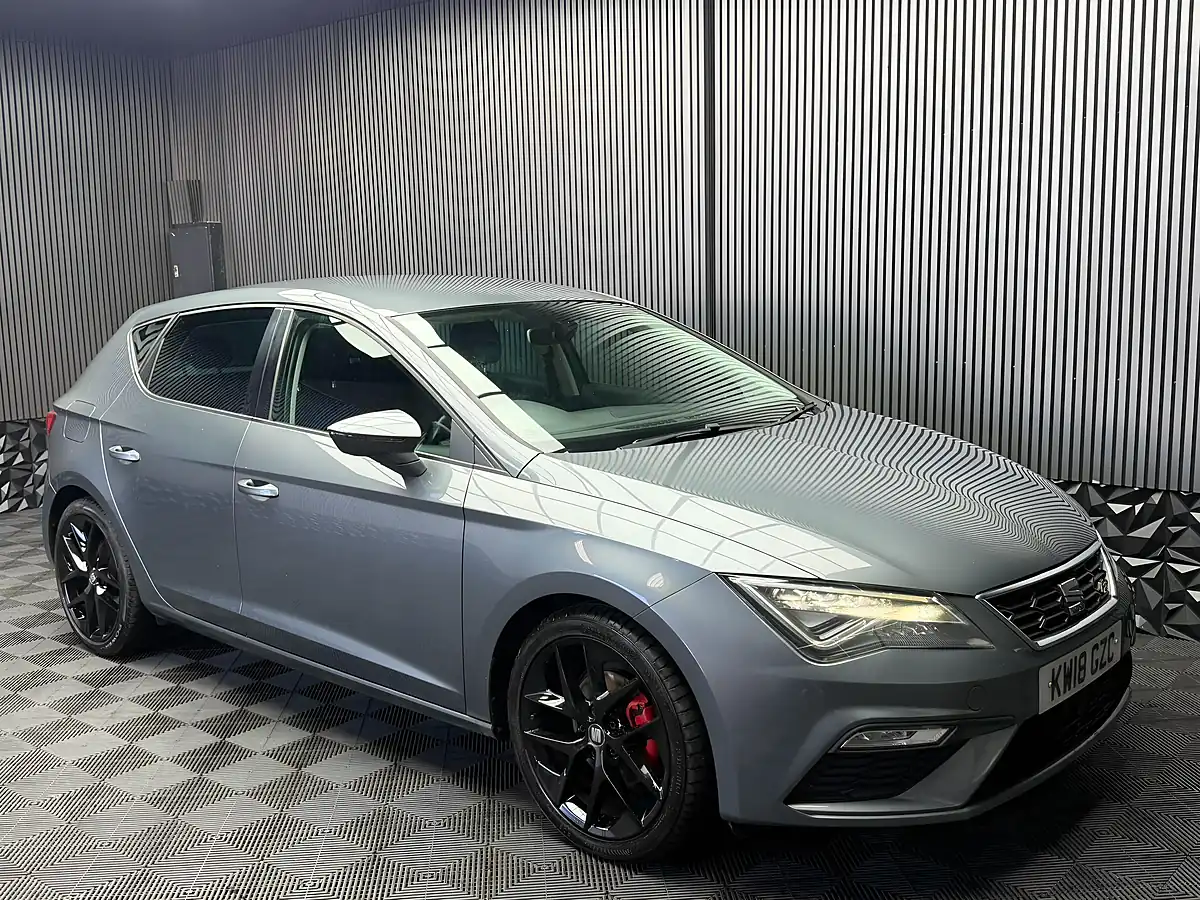 Used 2018 SEAT Leon Fr Technology Monsoon Grey - Interior and Exterior details 6