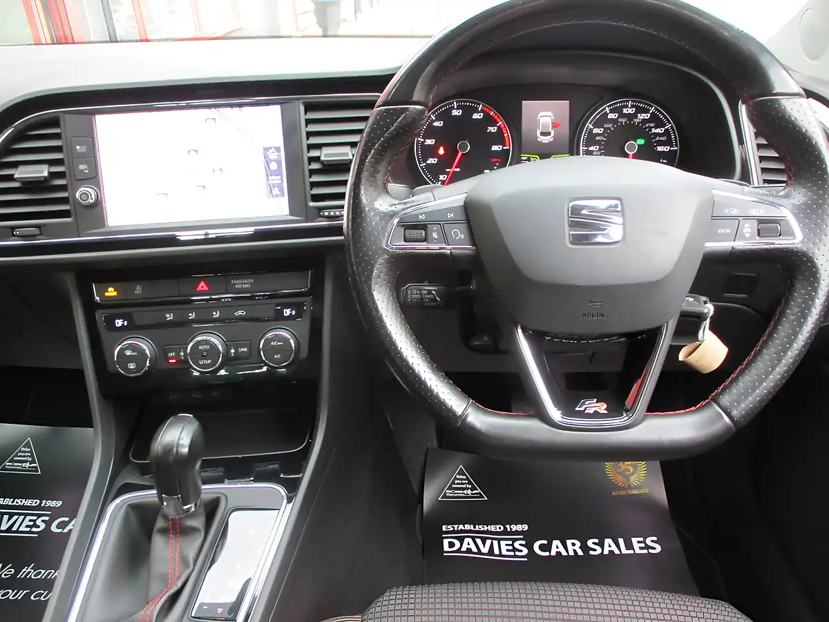 Used 2018 SEAT Leon Fr Technology Purple - Interior and Exterior details 5