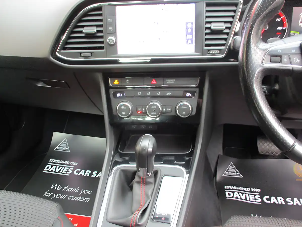 Used 2018 SEAT Leon Fr Technology Purple - Interior and Exterior details 7