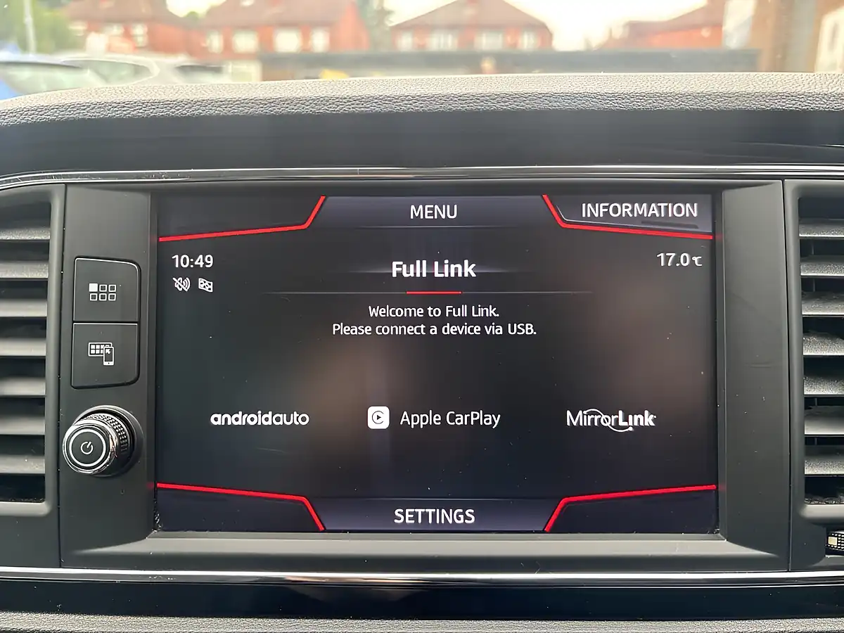 Used 2018 SEAT Leon Fr Technology Silver - Interior and Exterior details 14