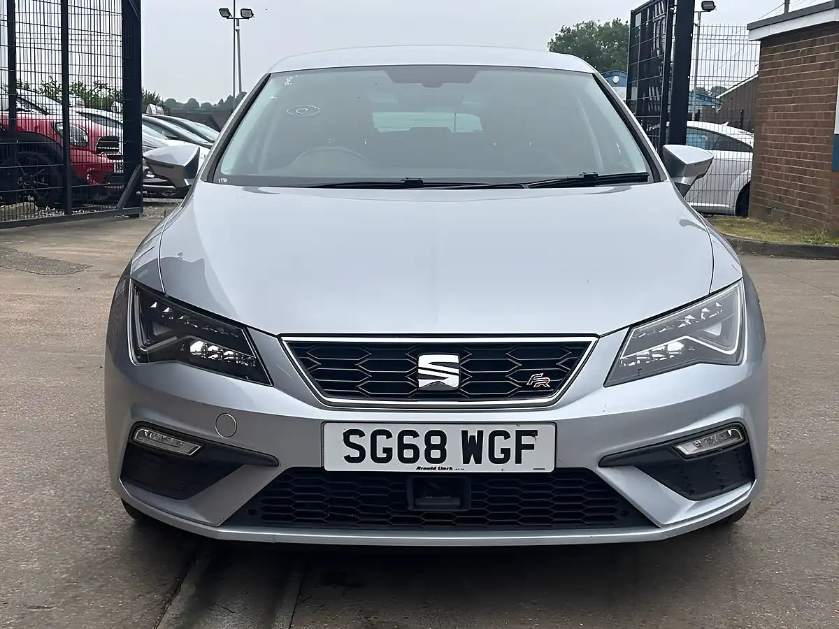 Used 2018 SEAT Leon Fr Technology Silver - Interior and Exterior details 2