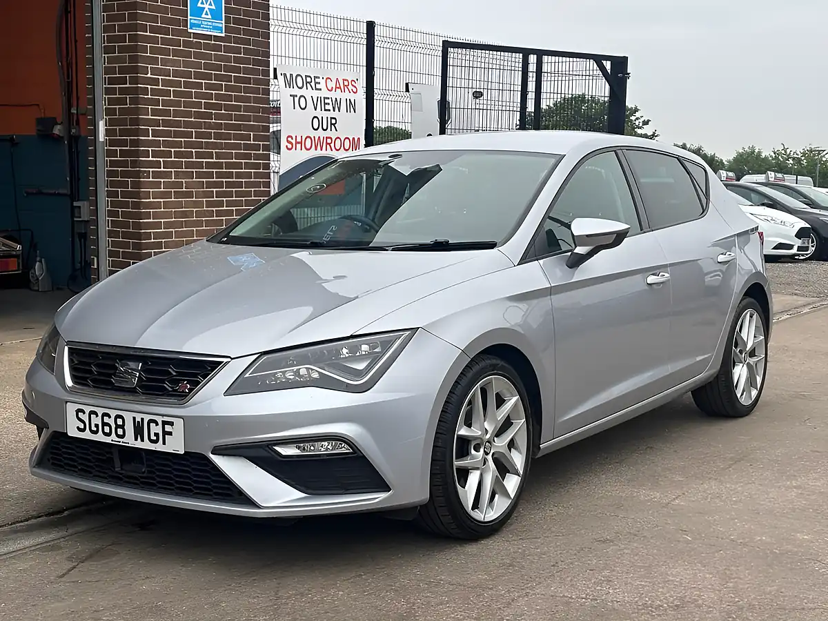 Used 2018 SEAT Leon Fr Technology Silver - Interior and Exterior details 3