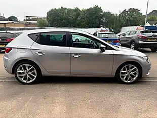 Used 2018 SEAT Leon Fr Technology Silver - Interior and Exterior details 8