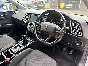 Used 2018 SEAT Leon Fr Technology Silver - Interior and Exterior details 9