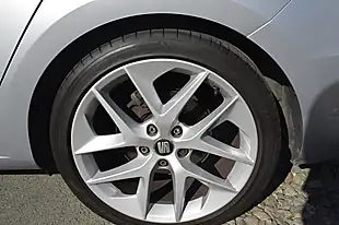 Used 2018 SEAT Leon Fr Technology Silver - Interior and Exterior details 11