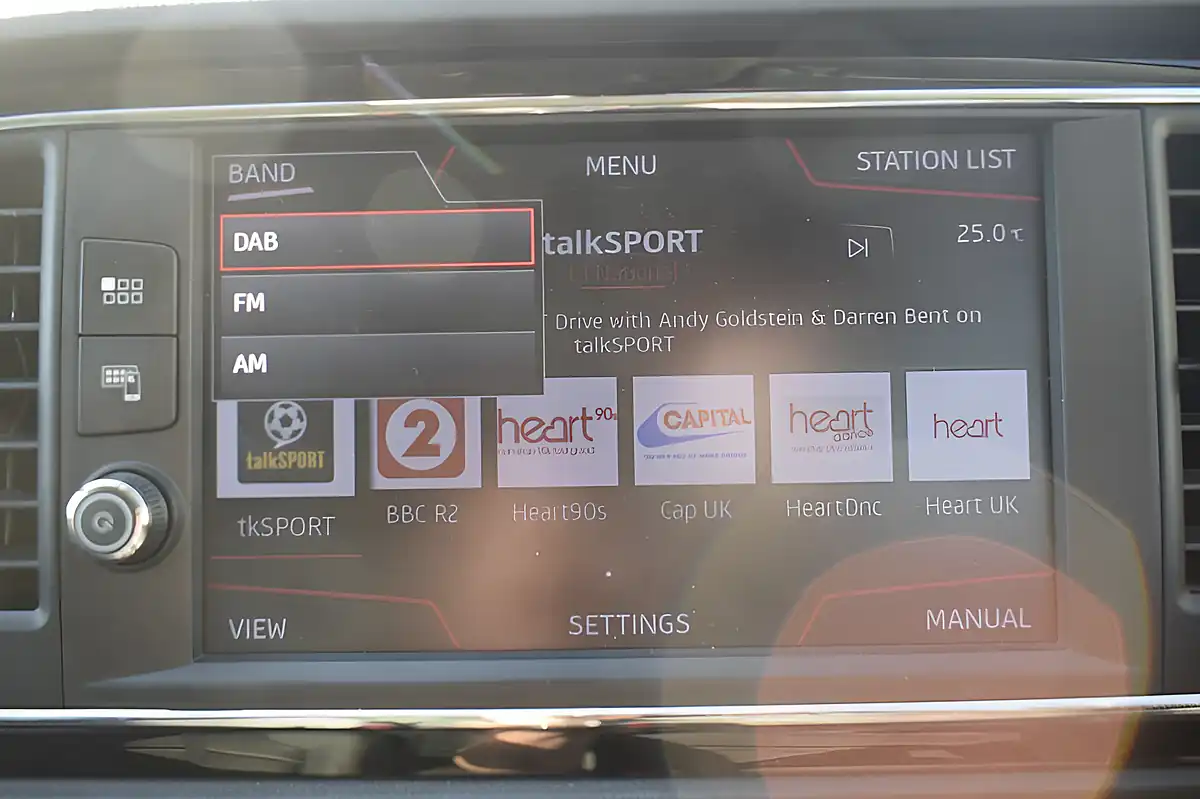 Used 2018 SEAT Leon Fr Technology Silver - Interior and Exterior details 19