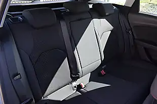 Used 2018 SEAT Leon Fr Technology Silver - Interior and Exterior details 6