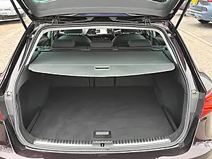 Used 2018 SEAT Leon Fr Technology ST Boheme Purple - Interior and Exterior details 16