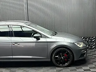 Used 2018 SEAT Leon Fr Technology ST Grey - Interior and Exterior details 11