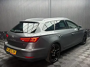Used 2018 SEAT Leon Fr Technology ST Grey - Interior and Exterior details 12