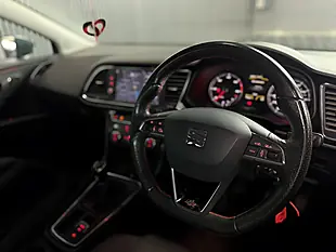 Used 2018 SEAT Leon Fr Technology ST Grey - Interior and Exterior details 19