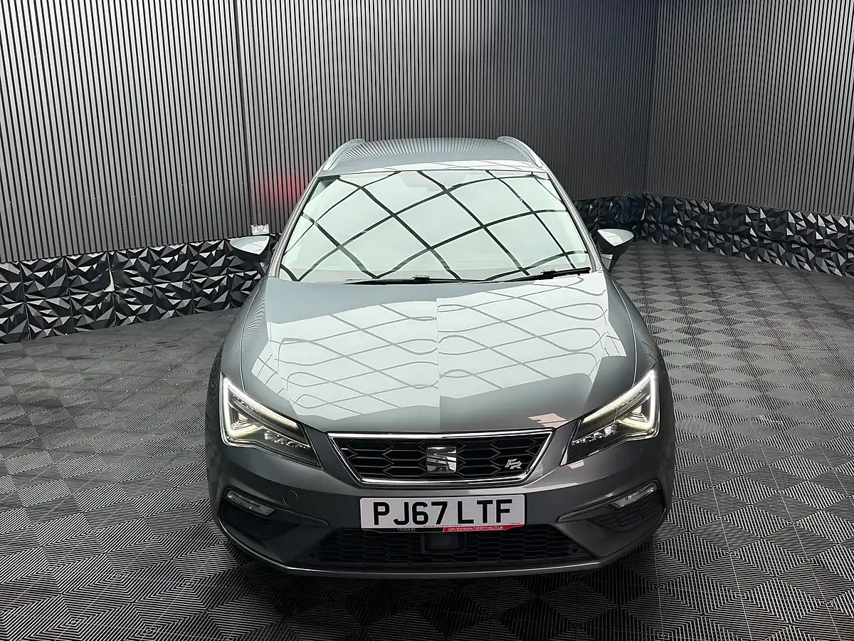 Used 2018 SEAT Leon Fr Technology ST Grey - Interior and Exterior details 2
