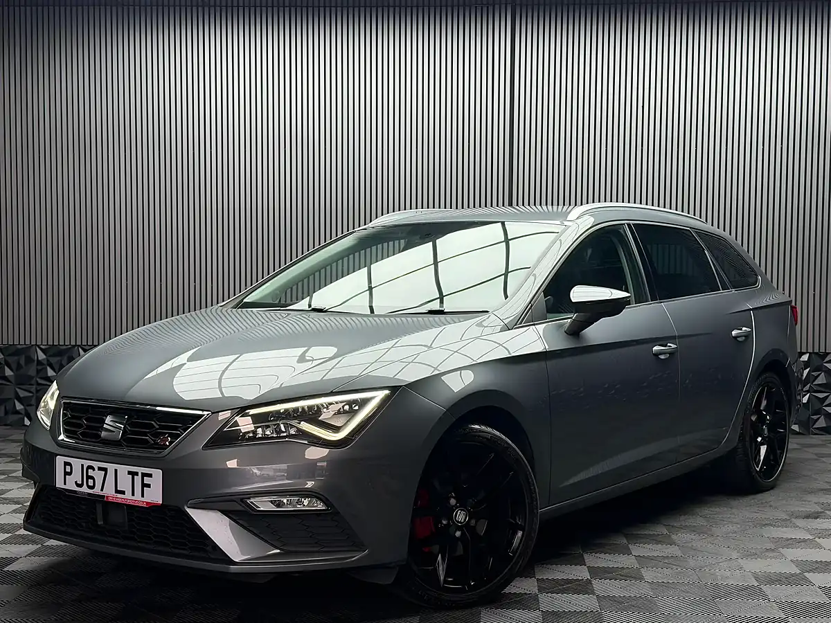 Used 2018 SEAT Leon Fr Technology ST Grey - Interior and Exterior details 3