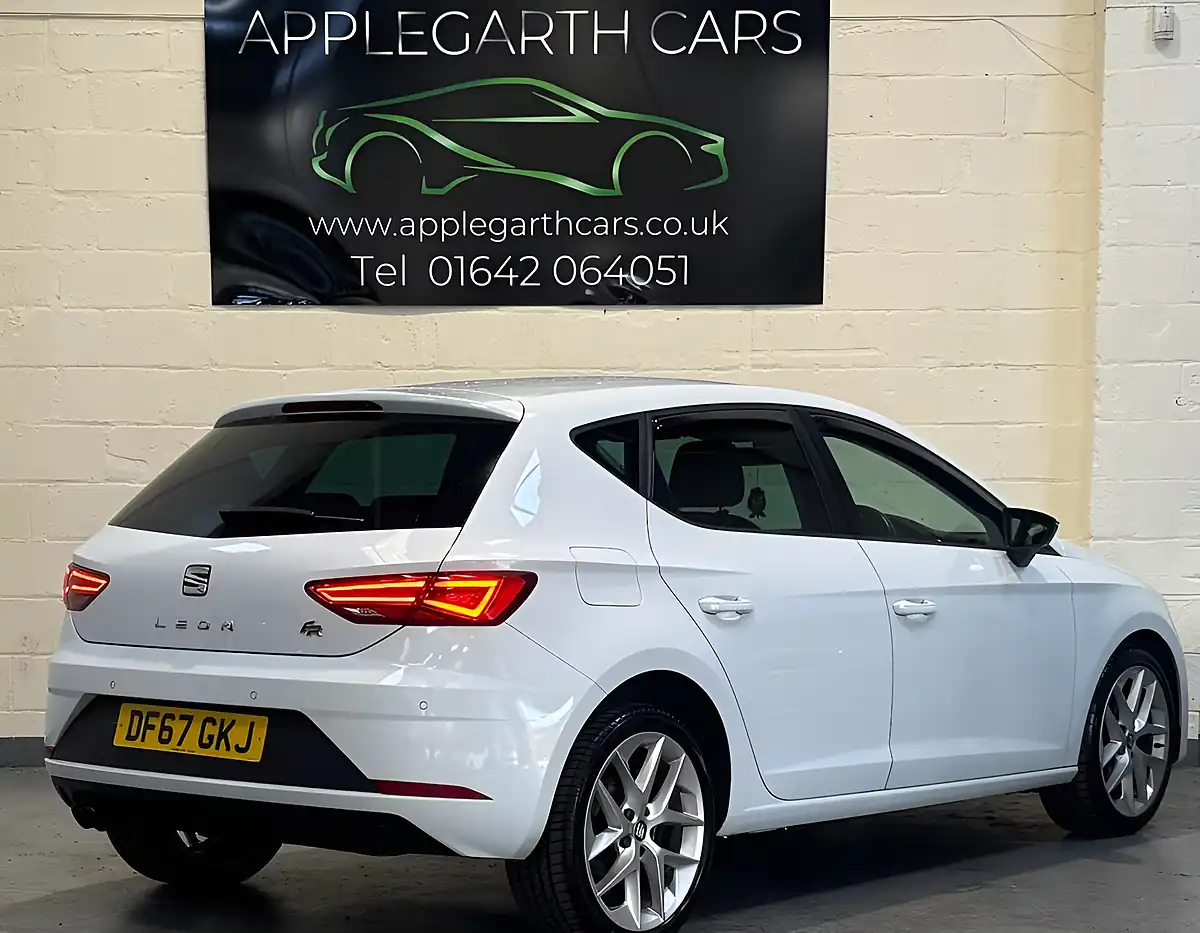 Used 2018 SEAT Leon Fr Technology White - Interior and Exterior details 3