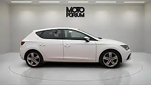 Used 2018 SEAT Leon Fr White - Interior and Exterior details 3